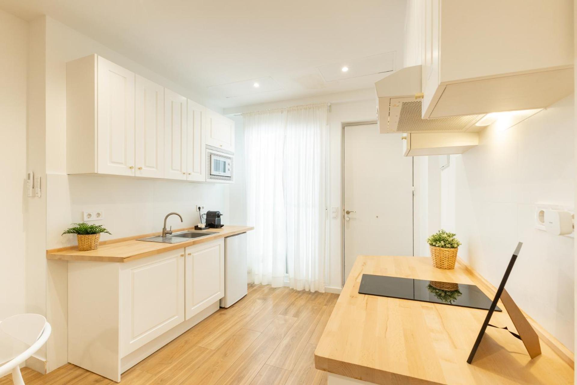 Isg Apartments Triana 1 Seville Exterior photo
