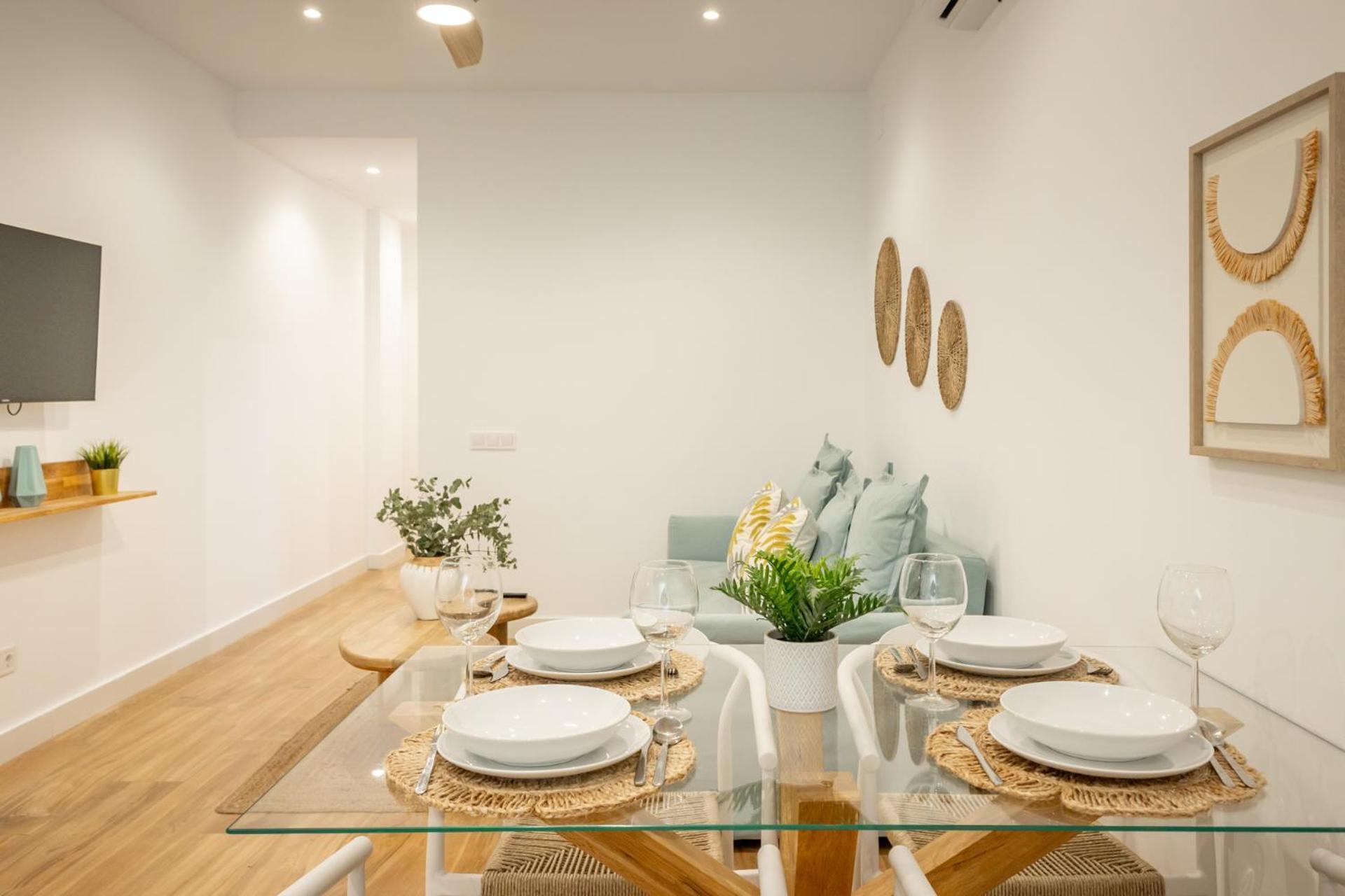 Isg Apartments Triana 1 Seville Exterior photo