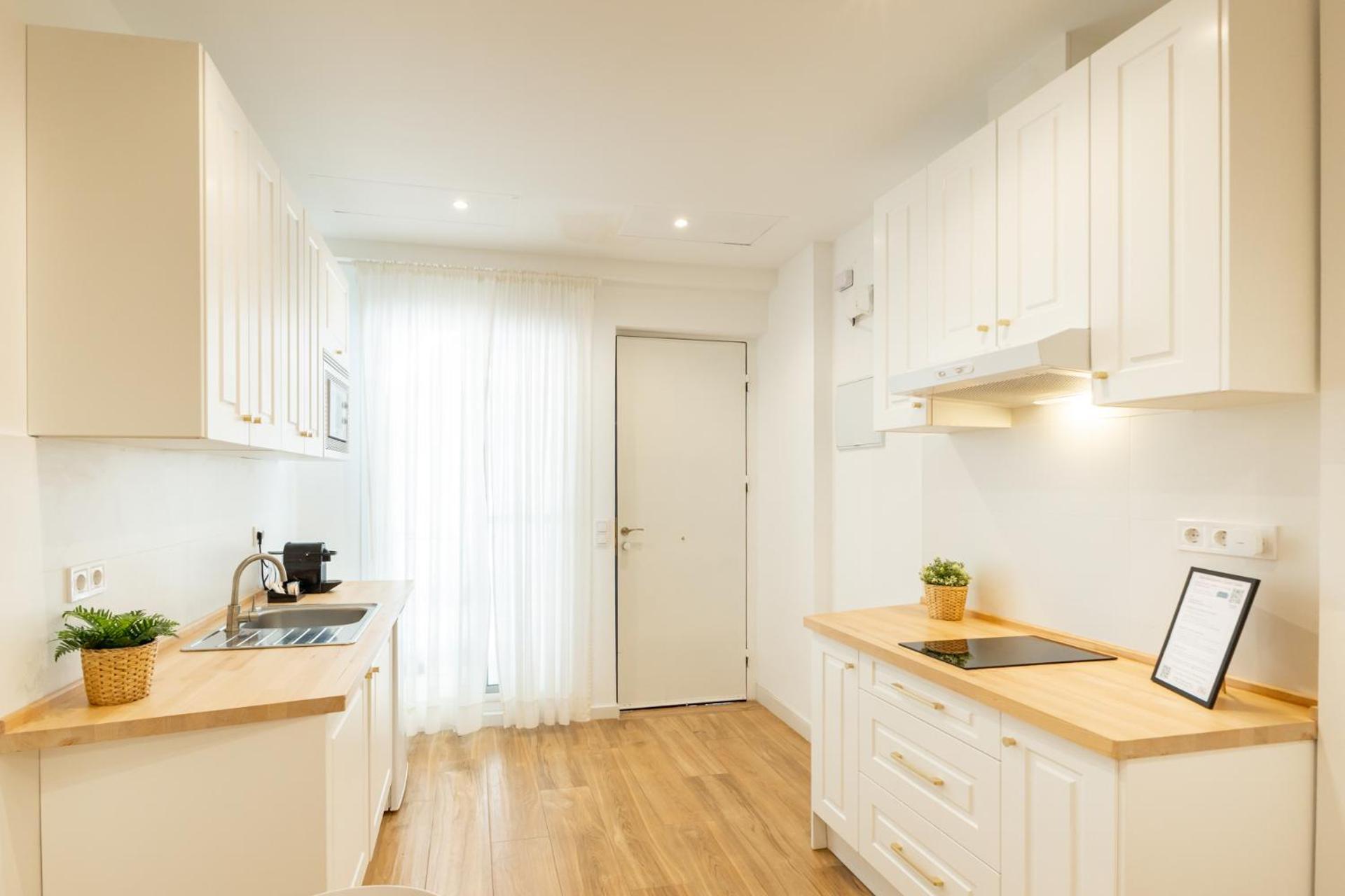 Isg Apartments Triana 1 Seville Exterior photo