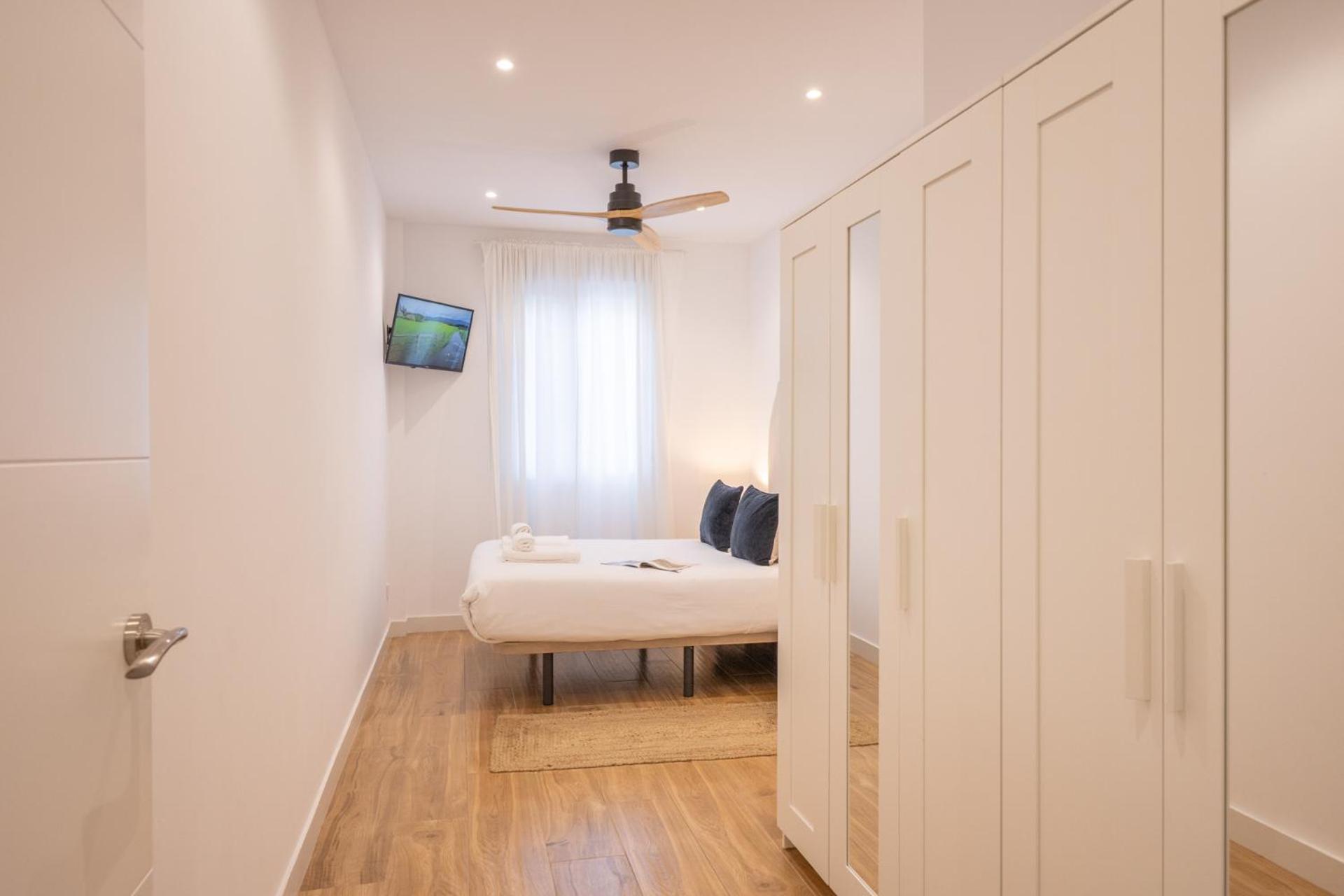 Isg Apartments Triana 1 Seville Exterior photo