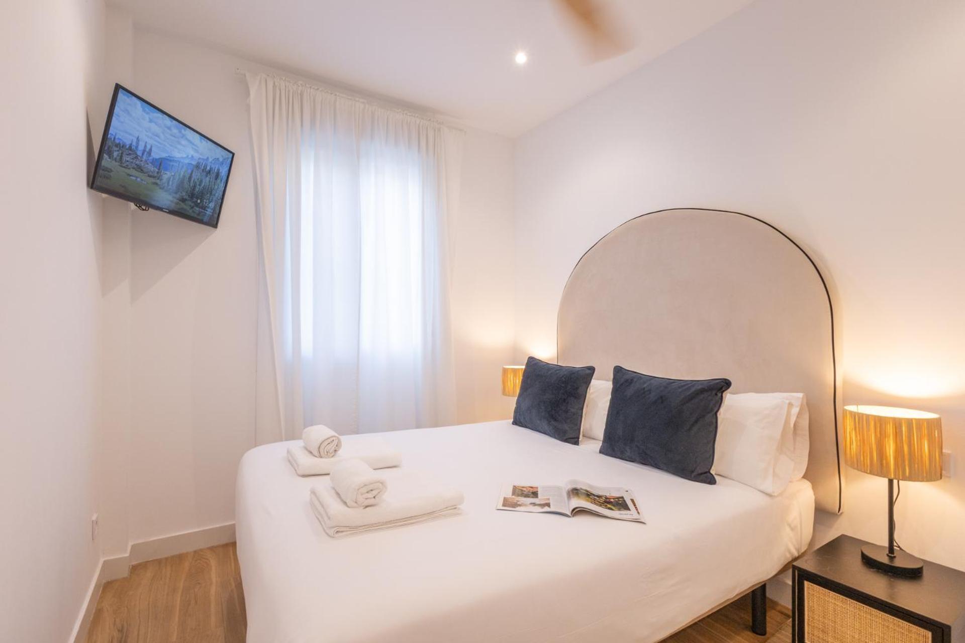 Isg Apartments Triana 1 Seville Exterior photo